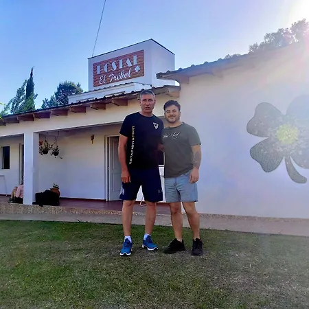 Hostal El Trébol - Tanti-2